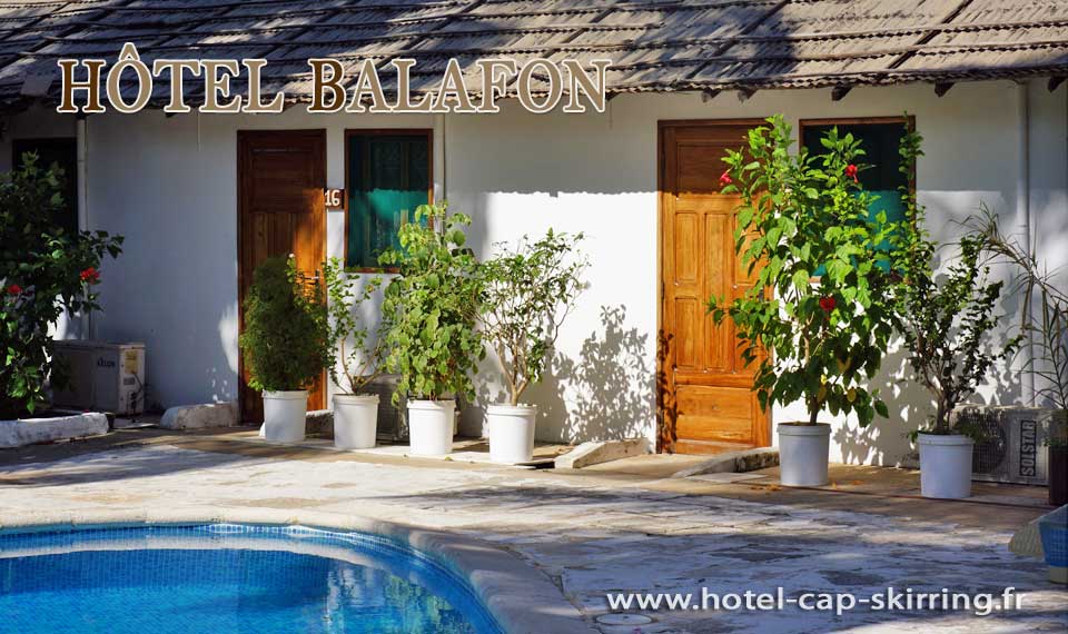 l'hôtel est situé en plein centre ville de cap skirring proche de la plage et toutes les commodités, 20 chambres tout confort